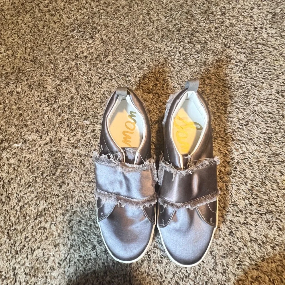 Sam Edelman Women 7.5M‎ Mauve Grey Satin Frayed Edge Slip On Platform Sneakers